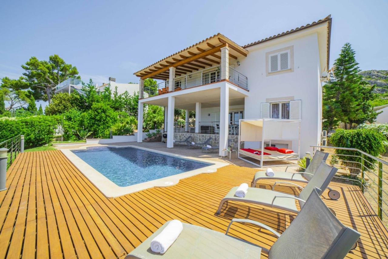 Heura Villa